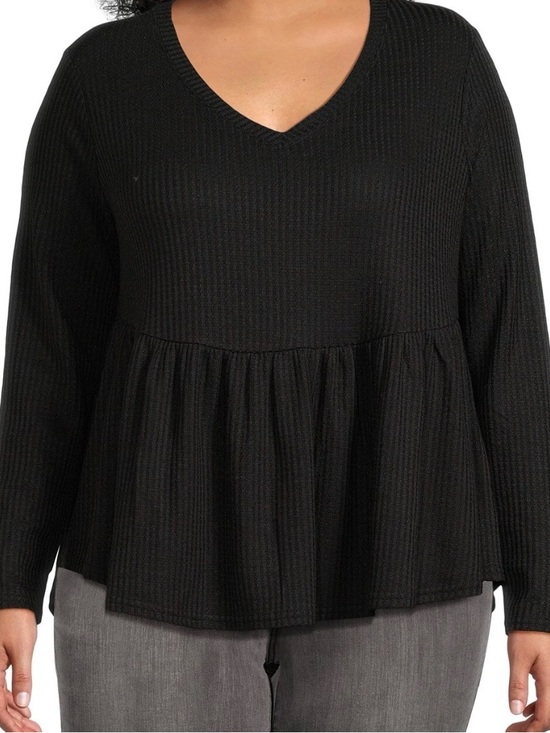 Terra & Sky Tops - Terra & Sky Black V-Neck Peplum